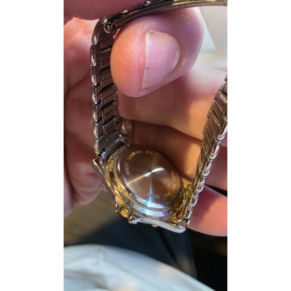 Vintage Waltham Two-Tone Womens Diver - Picture 3 of 5